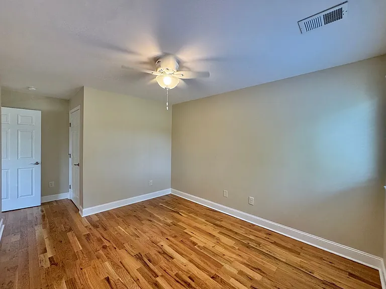 106 S Anderson St #A202 — Photo 13
