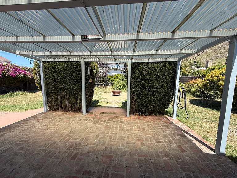 300 Amherst Pl — Photo 20