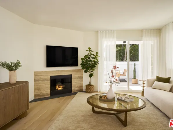 6489 Cavalleri Rd APT 208, Malibu, CA 90265