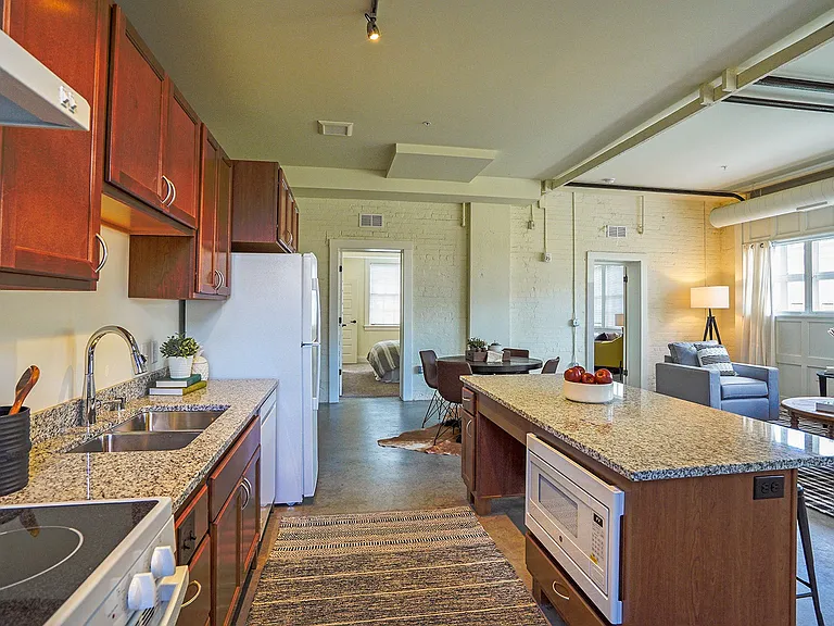 Upper Post Flats — Photo 21