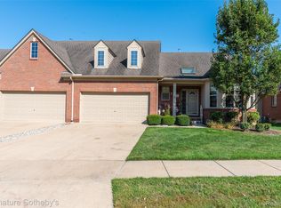 49866 Sleeping River Dr, Macomb, MI 48042