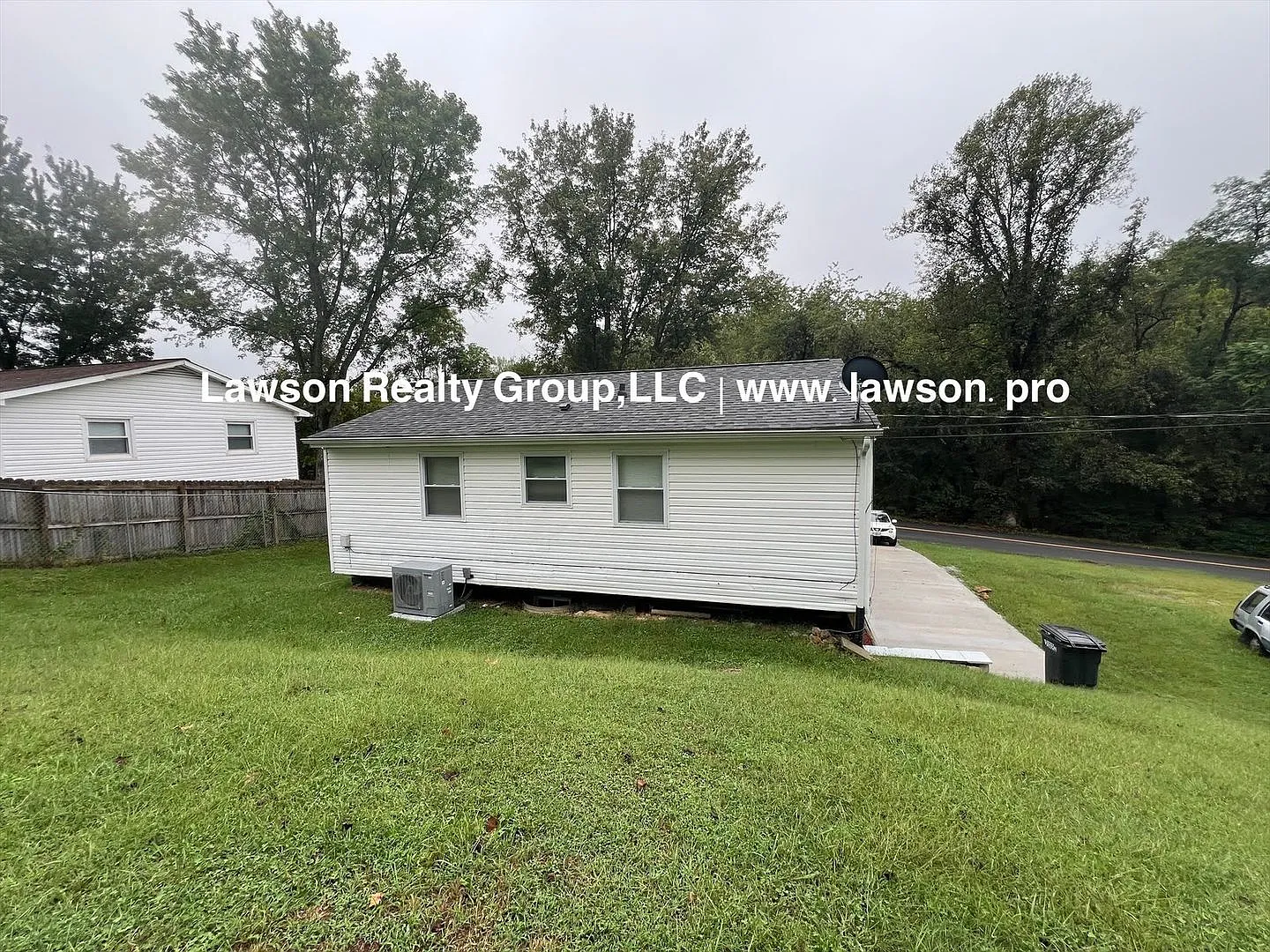 Spacious Vinton Home with Newly Paved Off Street Parking — Photo 4