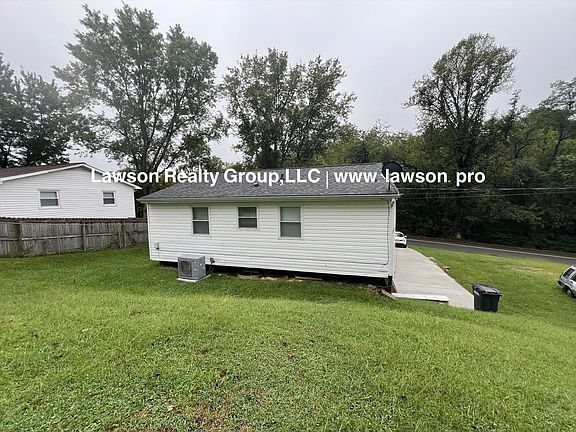 4th image of 1022 Niagara Rd