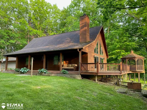 2855 Flint River Rd, Lapeer, MI 48446