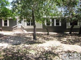 261 Encino Torcido, Adkins, TX 78101