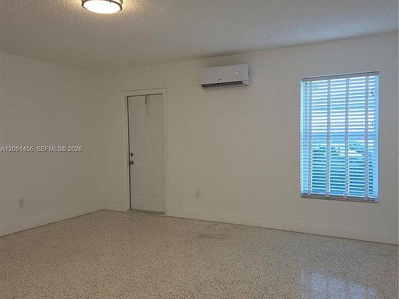 5th image of 3146 NW 29th St #2