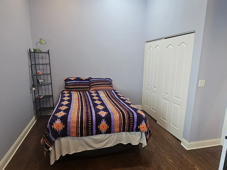 115 S Western Ave — Photo 1
