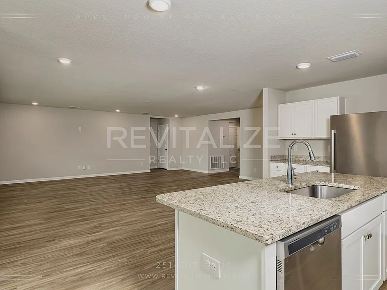 1138 Burlington Pass Dr — Photo 9