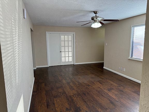 3rd image of 1900 Camino Del Valle SW