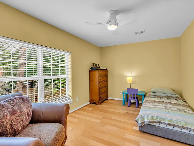 98 Winding Creek Pl — Photo 9