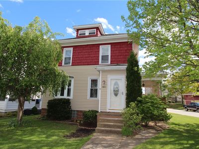 801 Saint Clair St, Latrobe, PA, 15650
