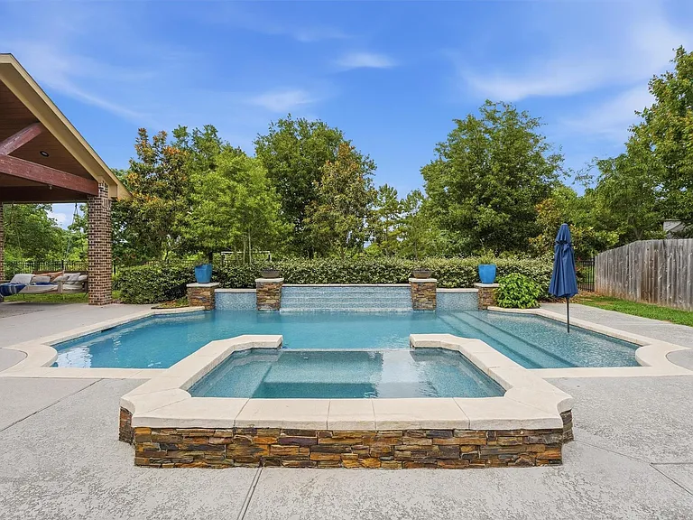 1110 River Bow Dr — Photo 22