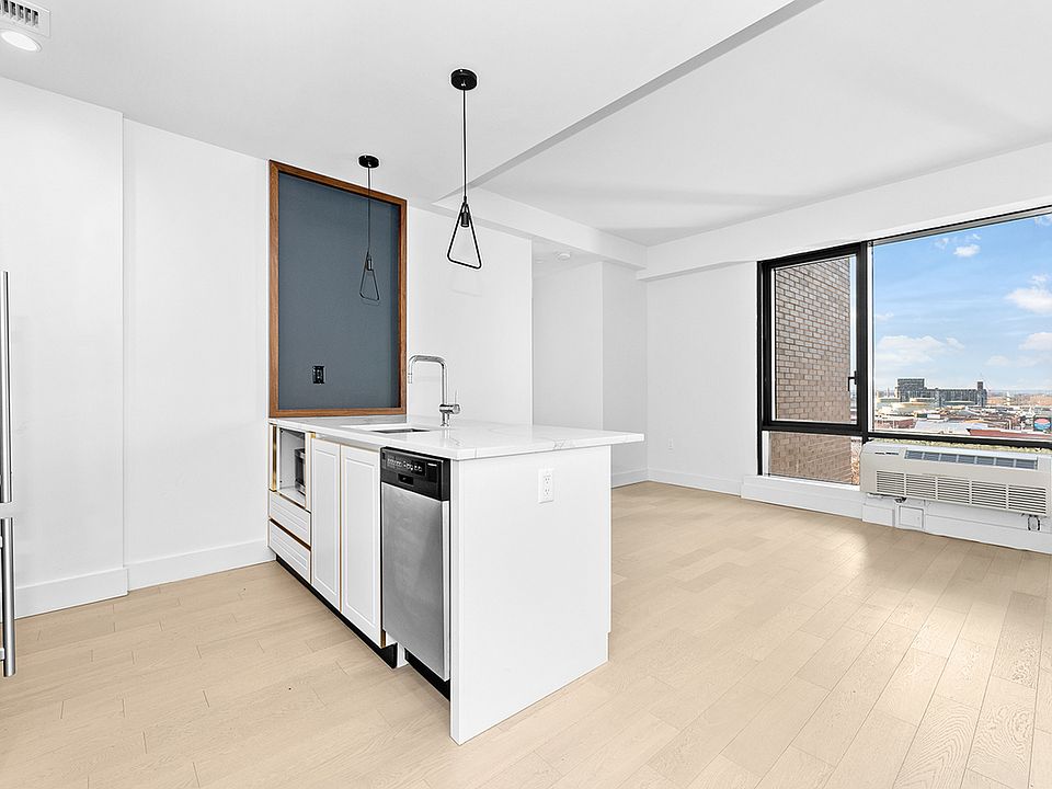 1st image of 571 4th Ave #608