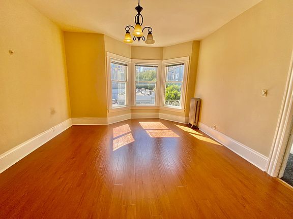 5th image of 1720 Pacific Ave #19