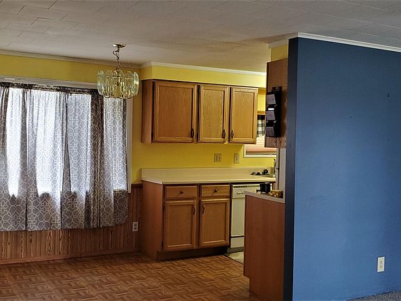 5th image of 203 Joliet Ave