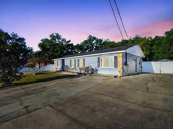 2nd image of 7403 Providence Rd