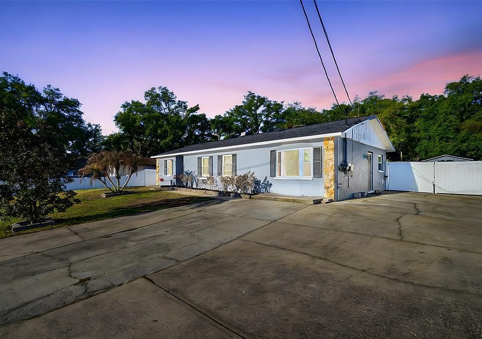 1st image of 7403 Providence Rd