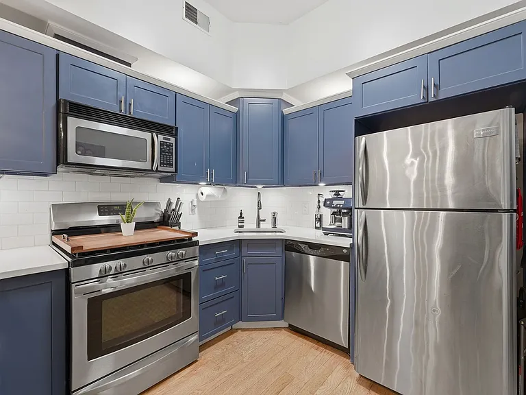 258 Pine St #1L — Photo 6