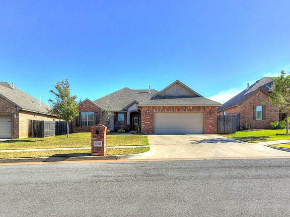 2nd image of 19032 Meadows Crossing Dr