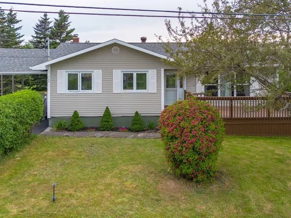 769 Heelan St, New Waterford, NS B1H 3G1