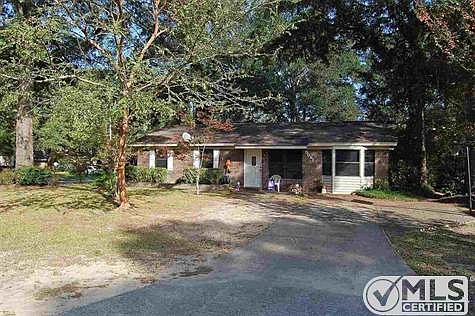 3rd image of 5601 Maple Forest Dr #4