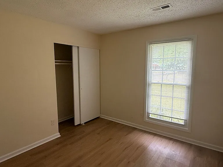 6341 Round Hill Rd — Photo 9