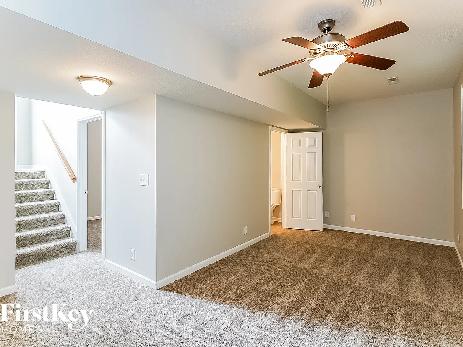 3 bed, 2.5 bath, 1621 sqft, $1,980 — Photo 2
