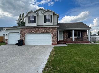 230 Leesburg Ln, Idaho Falls, ID 83404