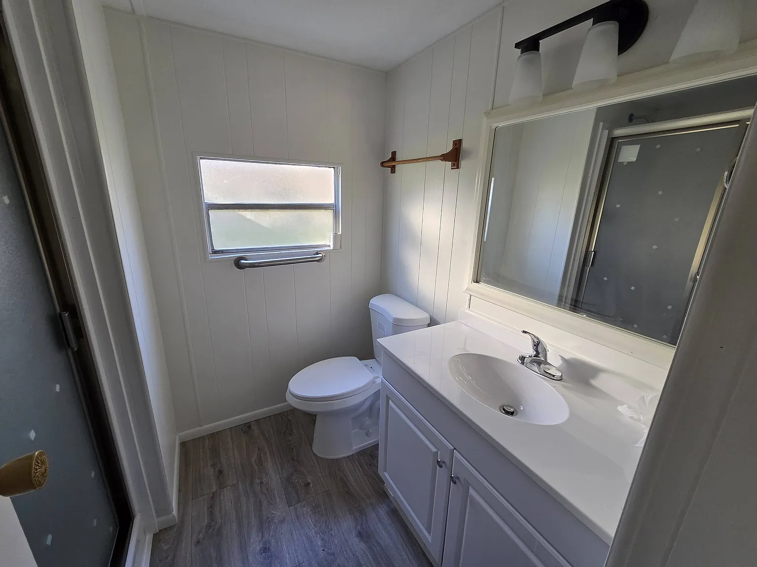 2 bed, 672 sqft, $1,100 — Photo 3