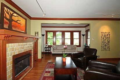 3rd image of 1004 Hayes Ave