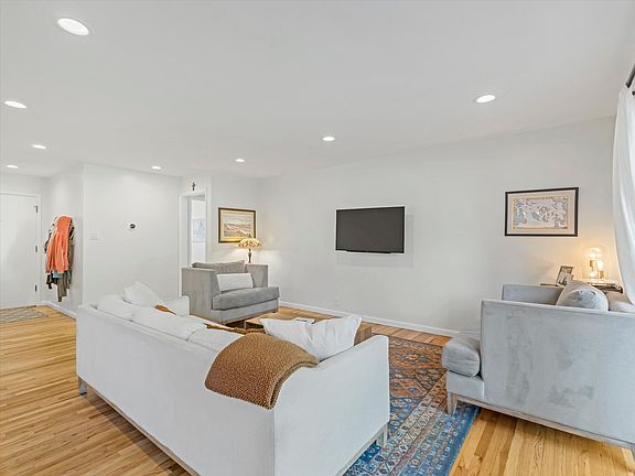 5th image of 4333 S Larson Way
