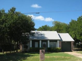 8611 Hogan Rd, Temple, TX 76502
