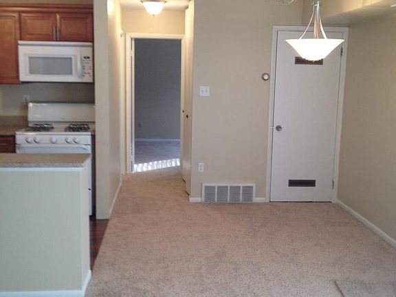 open kitchen to dinning