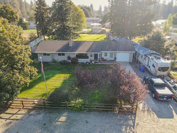 3rd image of 2319 S Sunrise Rd