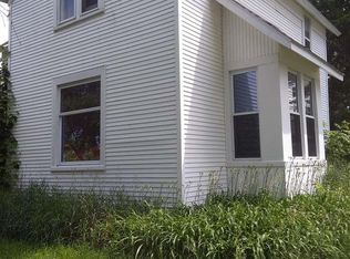 239 W Hammond Rd, Traverse City, MI 49696