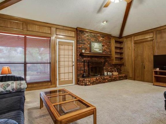 4th image of 900 Old Mill Cir