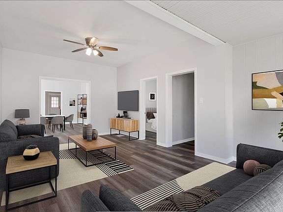 2nd image of 13916 Lincoln Ave