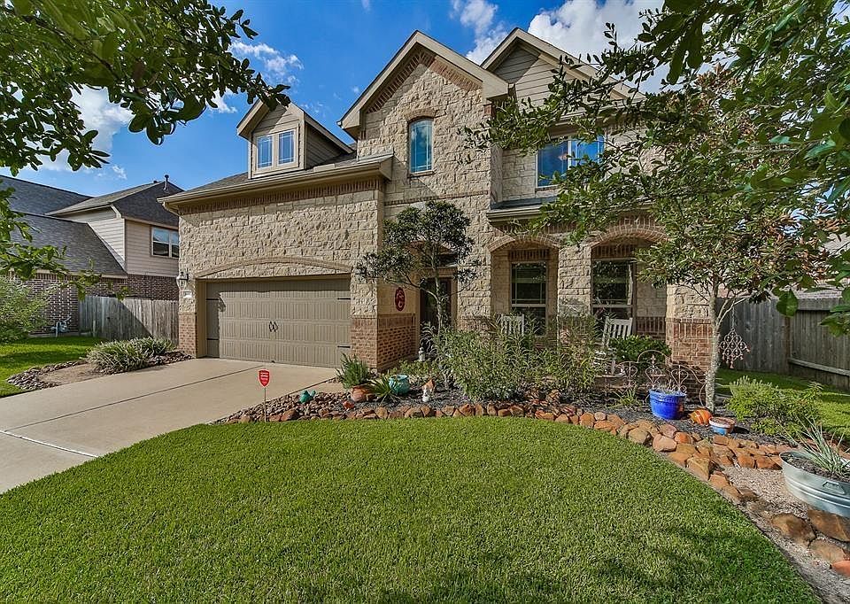 1st image of 14607 W Apricot Blush Ct