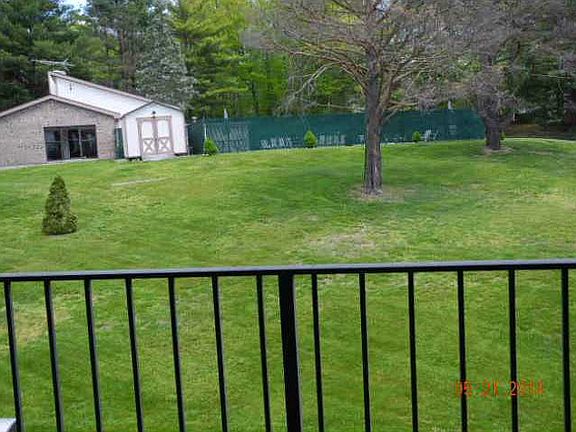 4th image of 756 Quaker Ln APT 214