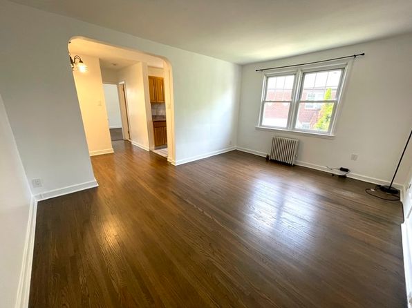 21 N Carpenter Ter APT 2R