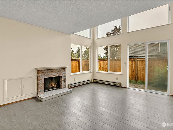 4th image of 8406 26th Avenue SW #C