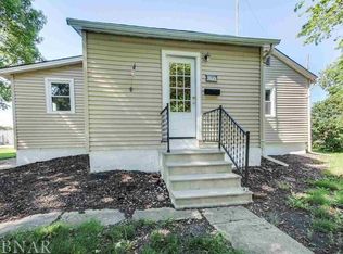 397 E Jefferson St, El Paso, IL 61738