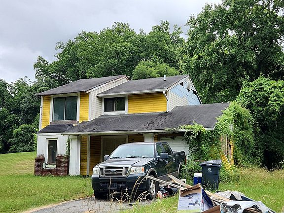 2nd image of 1306 Walsham Dr