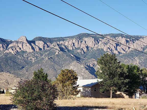 2nd image of Eagle Rock Ave NE