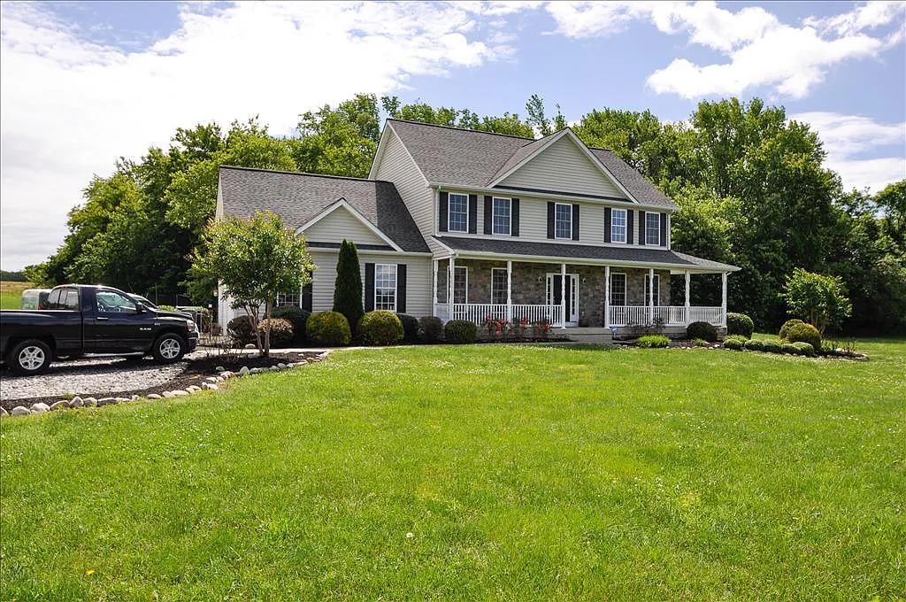 97 Stableside Ln photo 1