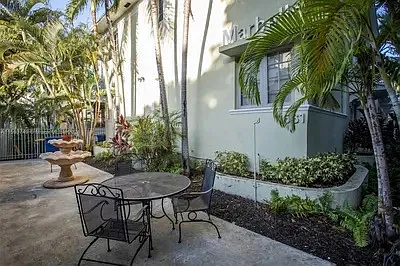 1 bed, 554 sqft, $2,100 — Photo 3