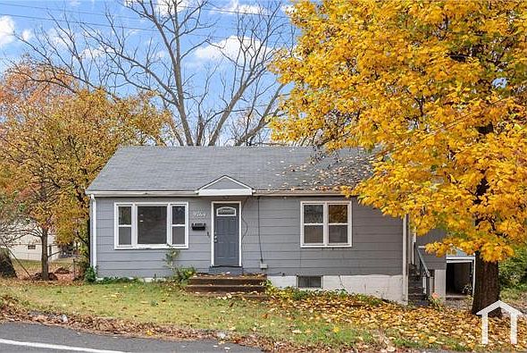 1st image of 9764 Lilac Dr