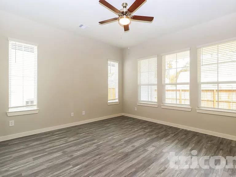 9835 Willow Creek Commerce Dr #310 — Photo 5