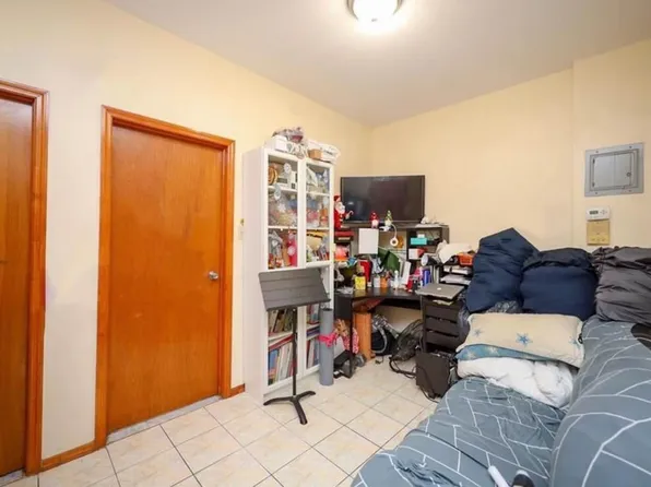 6005 Fort Hamiltn Parkway image 12 of 12