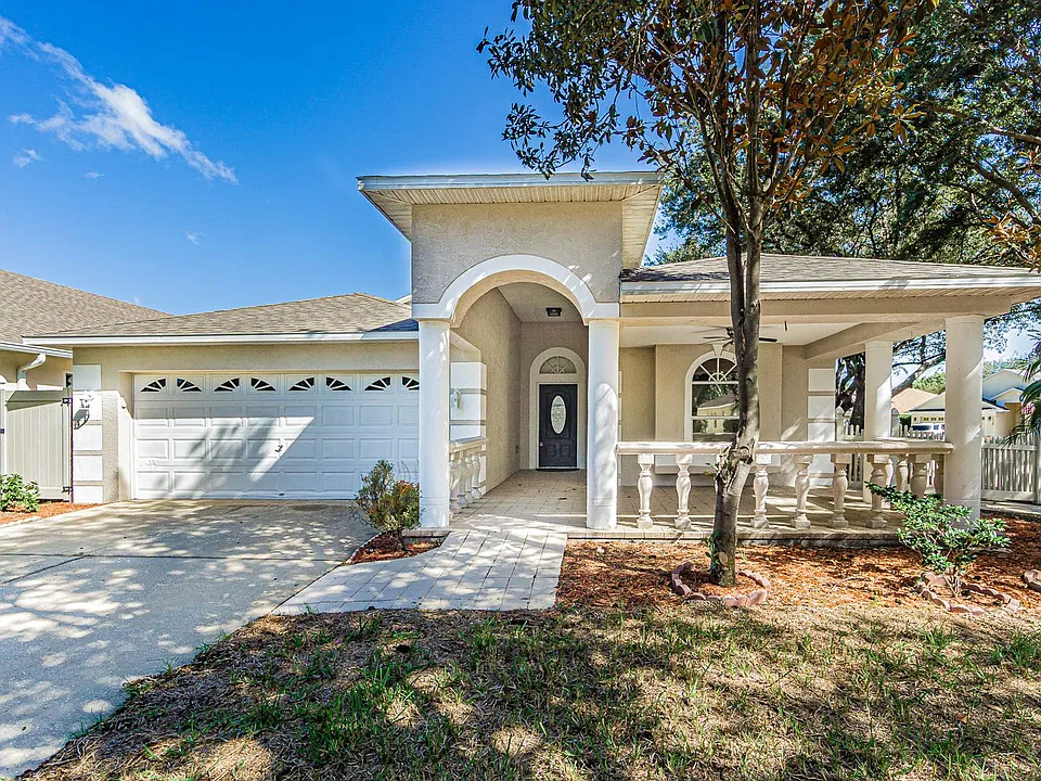 1810 Greystone Heights Dr
